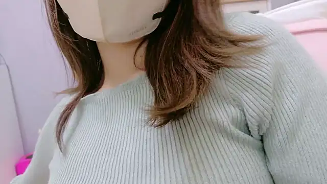 Snapshot of Yui-Ch chatting on September 29, 12:32 pm Yui-Ch online show from September 29, 12:32 pm