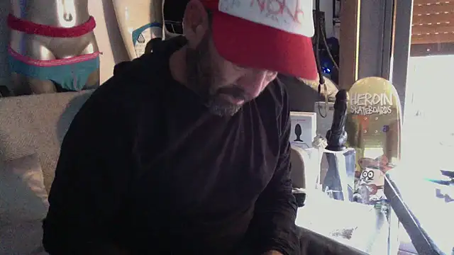 DJUX online show from December 12, 8:36 am
