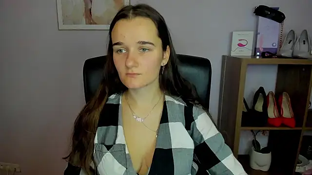 KateDelight online show from October 4, 6:44 am