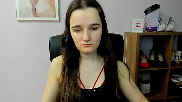 Snapshot of KateDelight chatting on April 12, 6:51 am KateDelight online show from April 12, 6:51 am