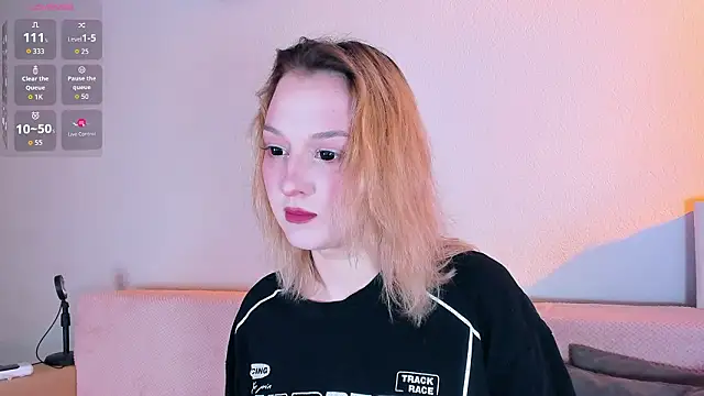 CrystalRey online show from March 11, 8:20 am