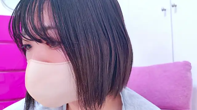 Minami San online show from December 16, 5:33 pm