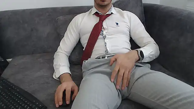 Snapshot of Naughtb0y chatting on April 1, 10:49 am Naughtb0y online show from April 1, 10:49 am
