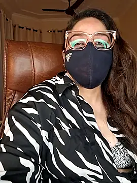 SEXY-Sardarni online show from July 9, 2:21 pm