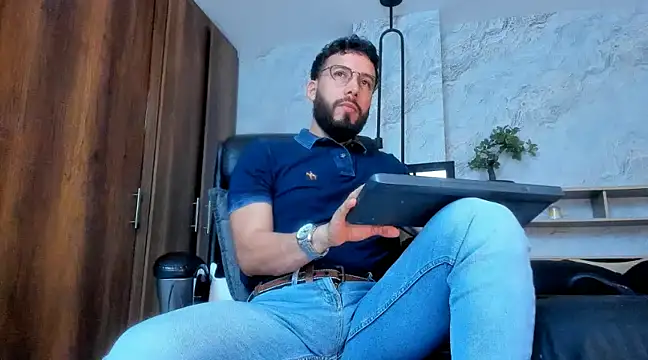Snapshot of bruno_woods chatting on March 4, 12:39 am bruno woods online show from March 4, 12:39 am