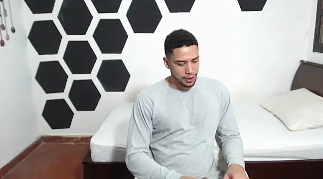 Jhors  Collens online show from January 21, 7:58 am