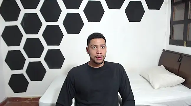 Jhors  Collens online show from January 22, 8:40 am