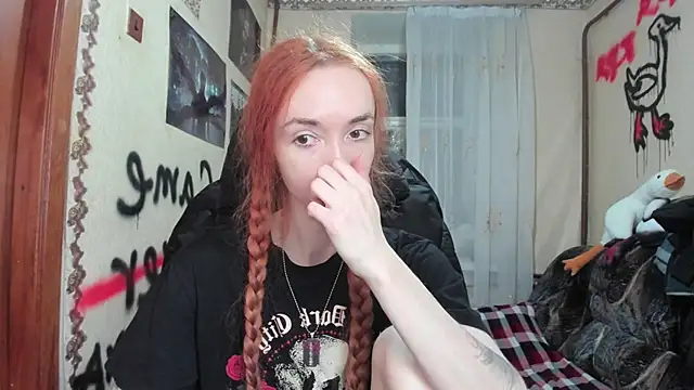 Roxy Silver online show from December 4, 3:10 pm