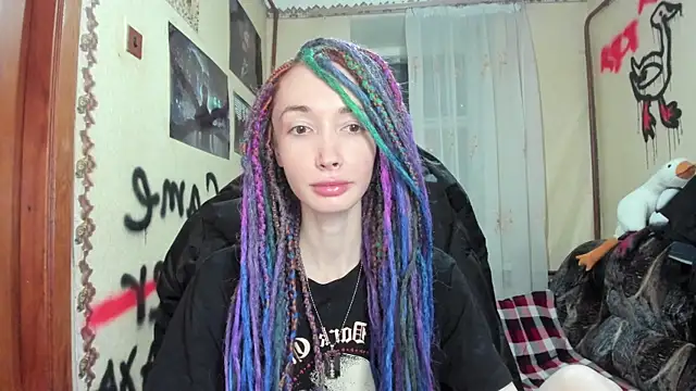 Roxy Silver online show from December 5, 8:11 pm