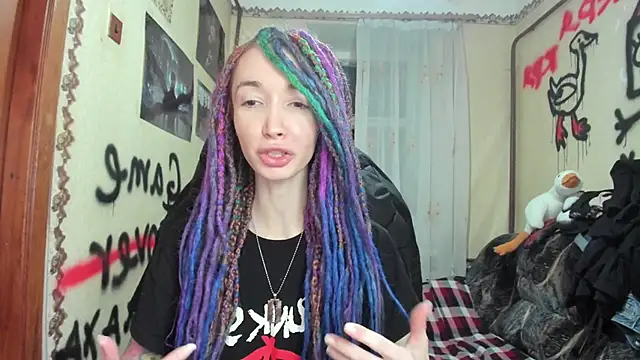 Roxy Silver online show from December 20, 8:01 pm