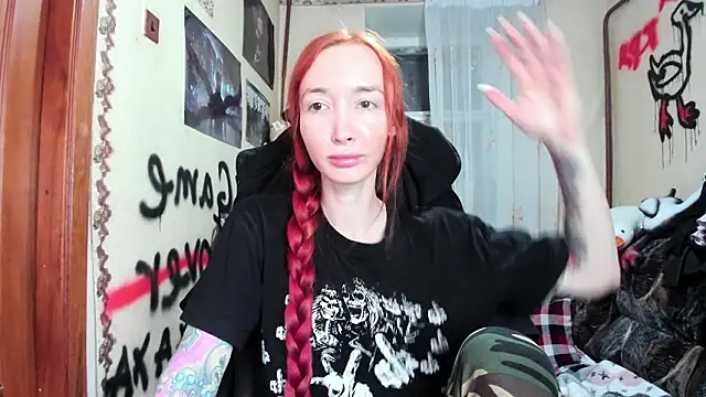 Roxy Silver online show from February 4, 8:25 pm