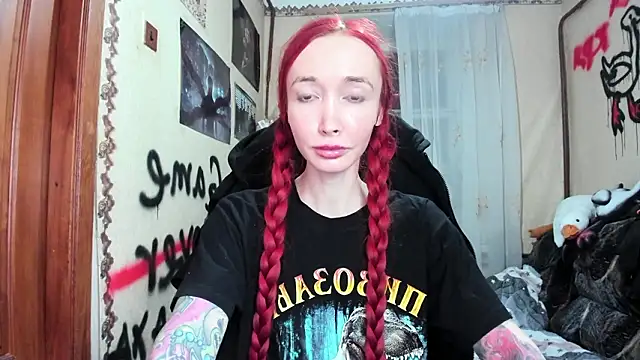 Roxy Silver online show from February 21, 8:21 pm