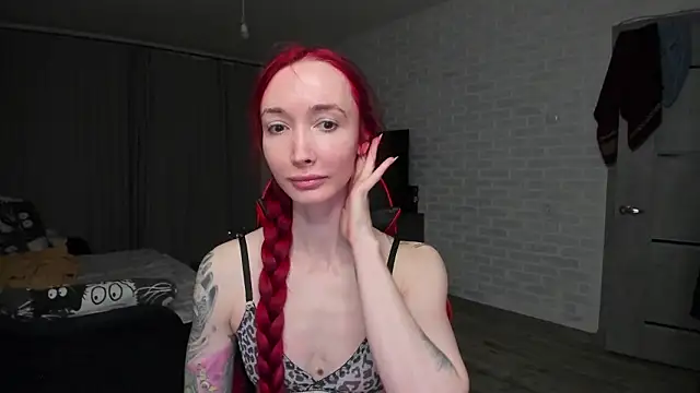 Roxy Silver online show from March 5, 11:45 pm