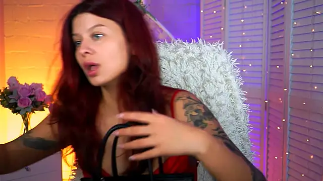 Snapshot of NicoleMun chatting on October 21, 4:46 am NicoleMun online show from October 21, 4:46 am