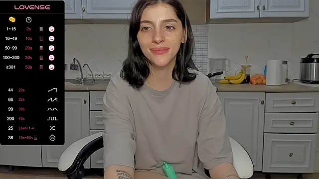 Snapshot of broosnica1 chatting on December 27, 12:56 pm broosnica1 online show from December 27, 12:56 pm