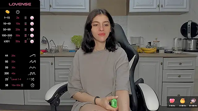 Snapshot of broosnica1 chatting on January 24, 8:02 am broosnica1 online show from January 24, 8:02 am