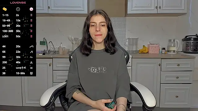 Snapshot of broosnica1 chatting on February 27, 8:39 am broosnica1 online show from February 27, 8:39 am