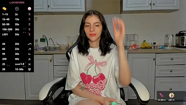 Snapshot of broosnica1 chatting on March 17, 1:29 pm broosnica1 online show from March 17, 1:29 pm