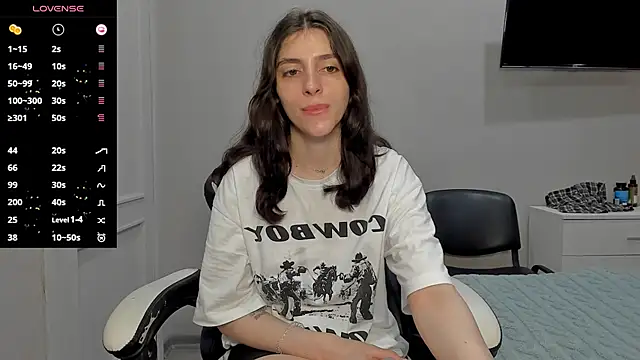 Snapshot of broosnica1 chatting on October 10, 6:34 am broosnica1 online show from October 10, 6:34 am