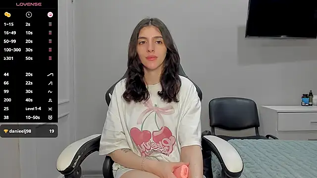 Snapshot of broosnica1 chatting on October 16, 8:04 am broosnica1 online show from October 16, 8:04 am