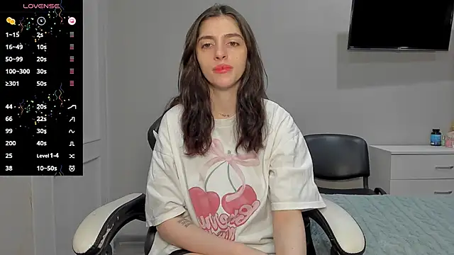 Snapshot of broosnica1 chatting on November 23, 7:41 am broosnica1 online show from November 23, 7:41 am