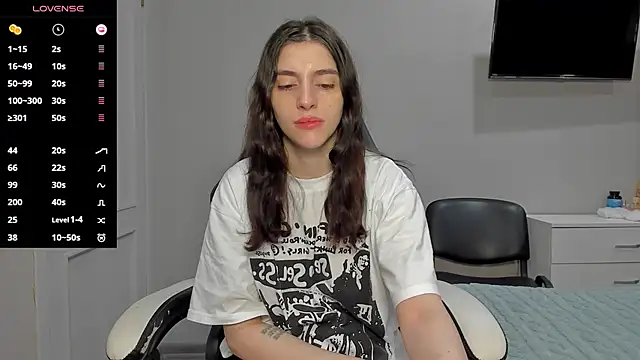 Snapshot of broosnica1 chatting on November 28, 6:05 am broosnica1 online show from November 28, 6:05 am