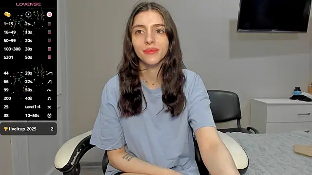 Snapshot of broosnica1 chatting on December 1, 9:25 am broosnica1 online show from December 1, 9:25 am