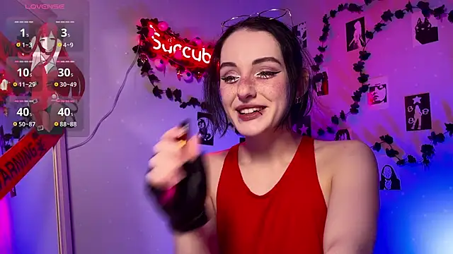 Snapshot of Alice_Succuby chatting on December 14, 7:40 pm Alice Succuby online show from December 14, 7:40 pm