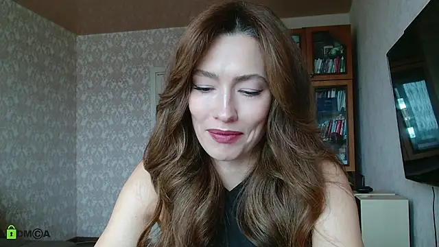 alicia spicy online show from September 21, 8:05 am