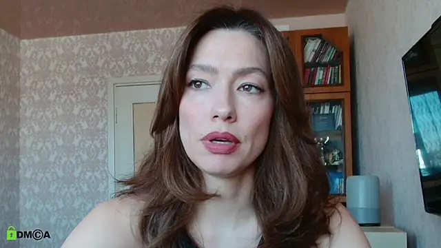Snapshot of alicia_spicy chatting on April 1, 9:32 am alicia spicy online show from April 1, 9:32 am
