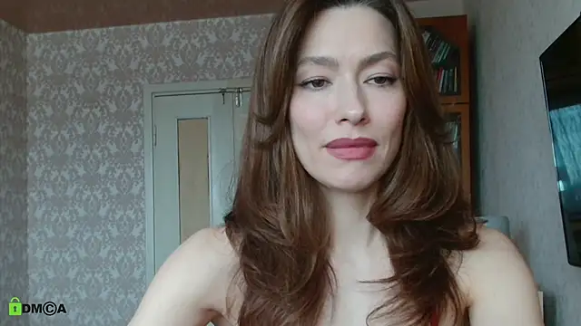 Snapshot of alicia_spicy chatting on April 9, 6:19 am alicia spicy online show from April 9, 6:19 am