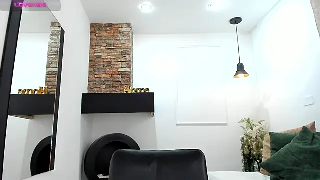  AlejaCruz  online show from September 21, 11:56 am