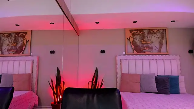  AlejaCruz  online show from December 21, 12:12 pm