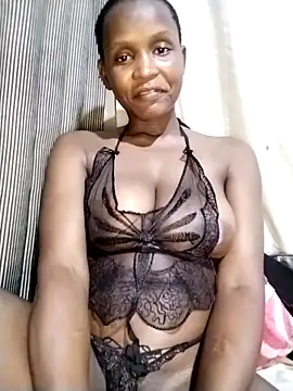 Snapshot of hairyswt_pus chatting on April 16, 9:50 pm hairyswt pus online show from April 16, 9:50 pm