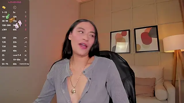 Snapshot of Lissy__Dream chatting on October 3, 1:46 am Lissy Dream online show from October 3, 1:46 am