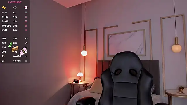 Snapshot of Lissy__Dream chatting on October 19, 2:23 am Lissy Dream online show from October 19, 2:23 am