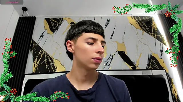 Snapshot of Adam_Clay21 chatting on December 6, 7:45 pm Adam Clay21 online show from December 6, 7:45 pm