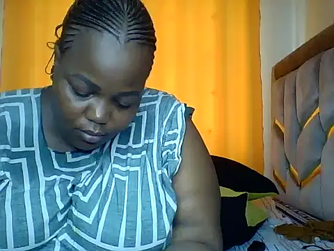 Snapshot of KINKYGIRL30 chatting on February 16, 7:15 am KINKYGIRL30 online show from February 16, 7:15 am