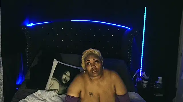 msyvette1970xh online show from February 28, 3:48 am