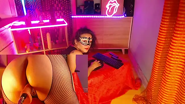 Maria A MUDA online show from March 6, 8:48 pm