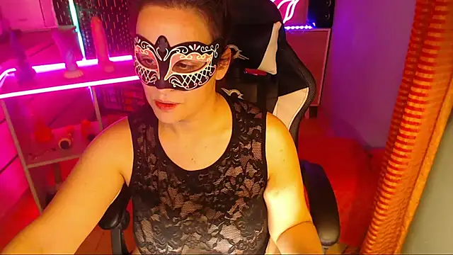 Maria A MUDA online show from March 13, 9:48 pm