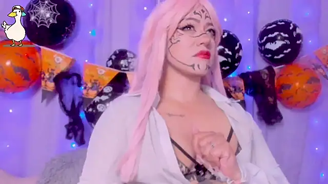 Snapshot of _niiky chatting on October 16, 1:01 pm niiky online show from October 16, 1:01 pm