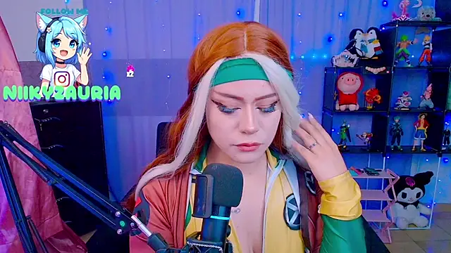 Snapshot of _niiky chatting on November 19, 10:59 am niiky online show from November 19, 10:59 am