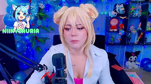 Snapshot of _niiky chatting on December 4, 4:16 pm niiky online show from December 4, 4:16 pm
