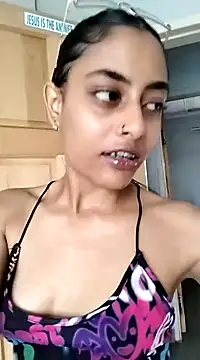 cleopatra-phaedra online show from January 11, 2:25 pm