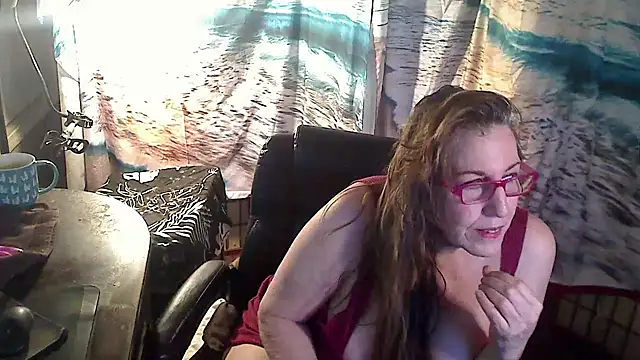 Ireallysquirt online show from February 16, 4:09 am