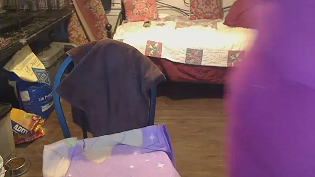 Ireallysquirt online show from June 17, 4:48 am