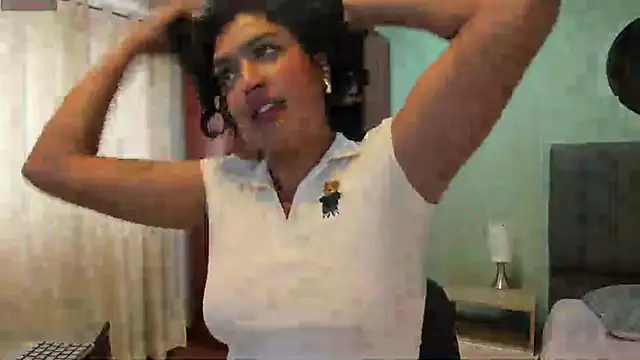 ema saenz online show from February 8, 7:27 pm