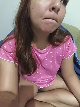 Snapshot of Bruninha_Hot10 chatting on February 18, 2:40 am Bruninha Hot10 online show from February 18, 2:40 am