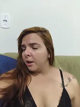 Snapshot of Bruninha_Hot10 chatting on March 28, 4:01 am Bruninha Hot10 online show from March 28, 4:01 am